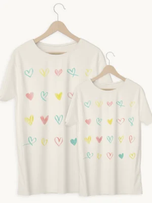 T-Shirt Corações (Adulto)